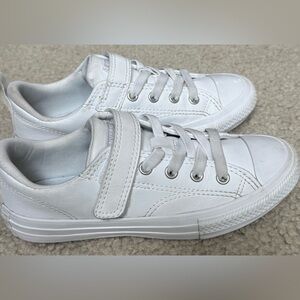 Converse Little Girls Size 1.5